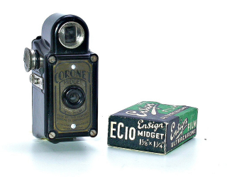 Illustration for article titled These Miniature Spy Cameras Could Make You The Perfect James Bond